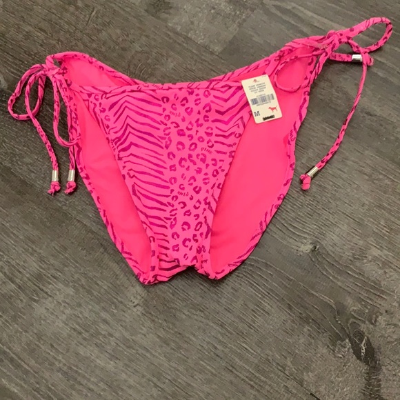 Bathing suit bottoms - Picture 1 of 3